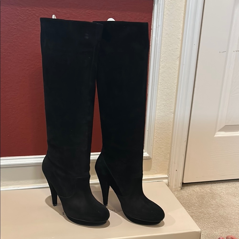 Elegant suede Black Women's Knee-High Boots like new